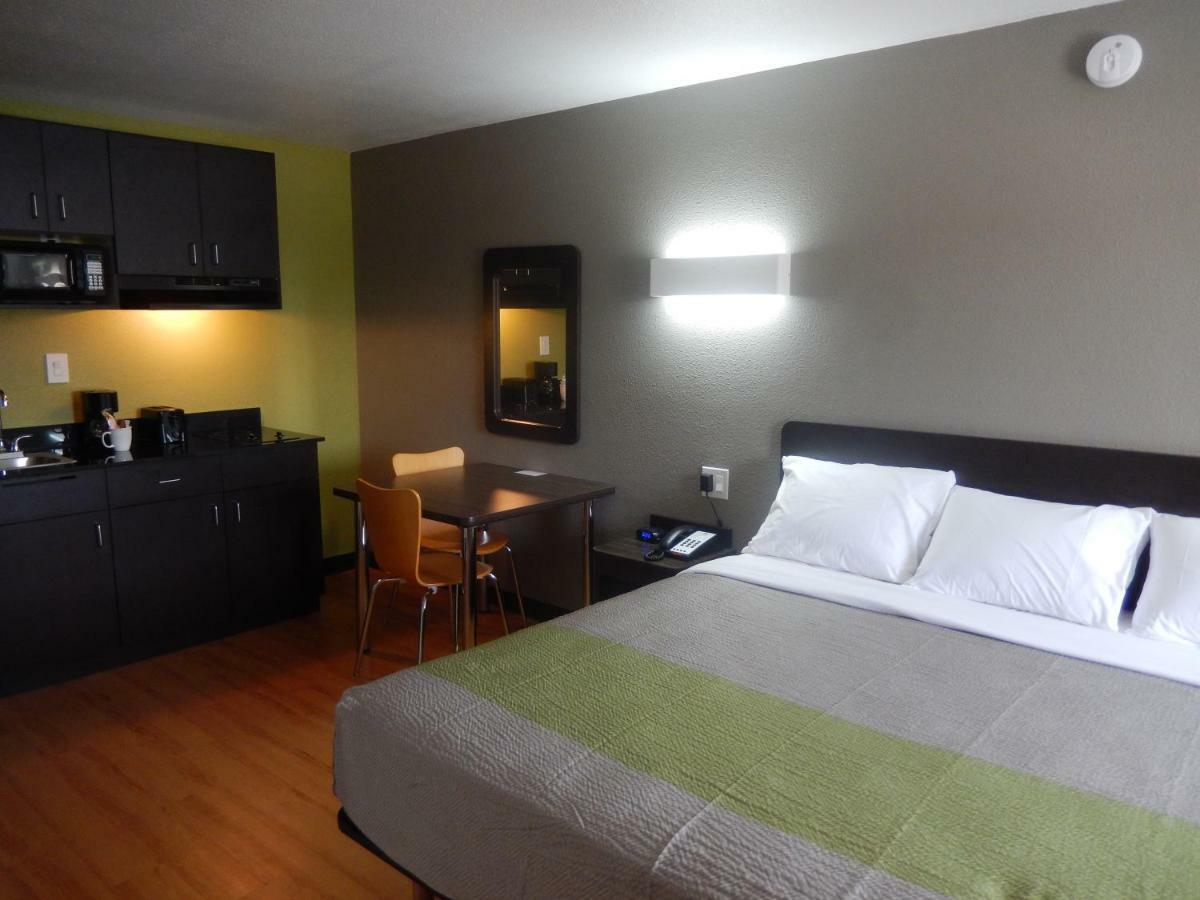 Studio 6-Houston, Tx - Intercontinental Airport South Екстериор снимка