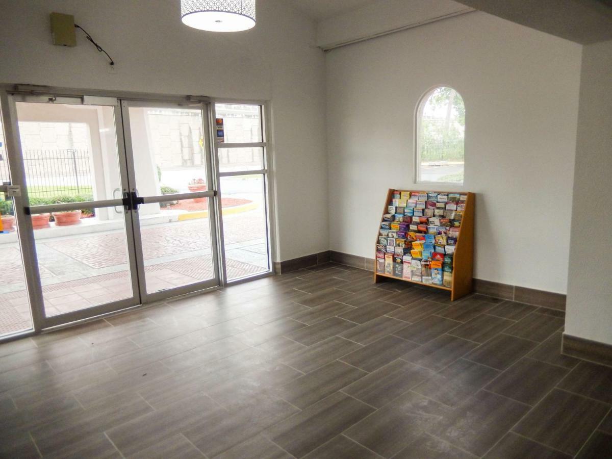 Studio 6-Houston, Tx - Intercontinental Airport South Екстериор снимка