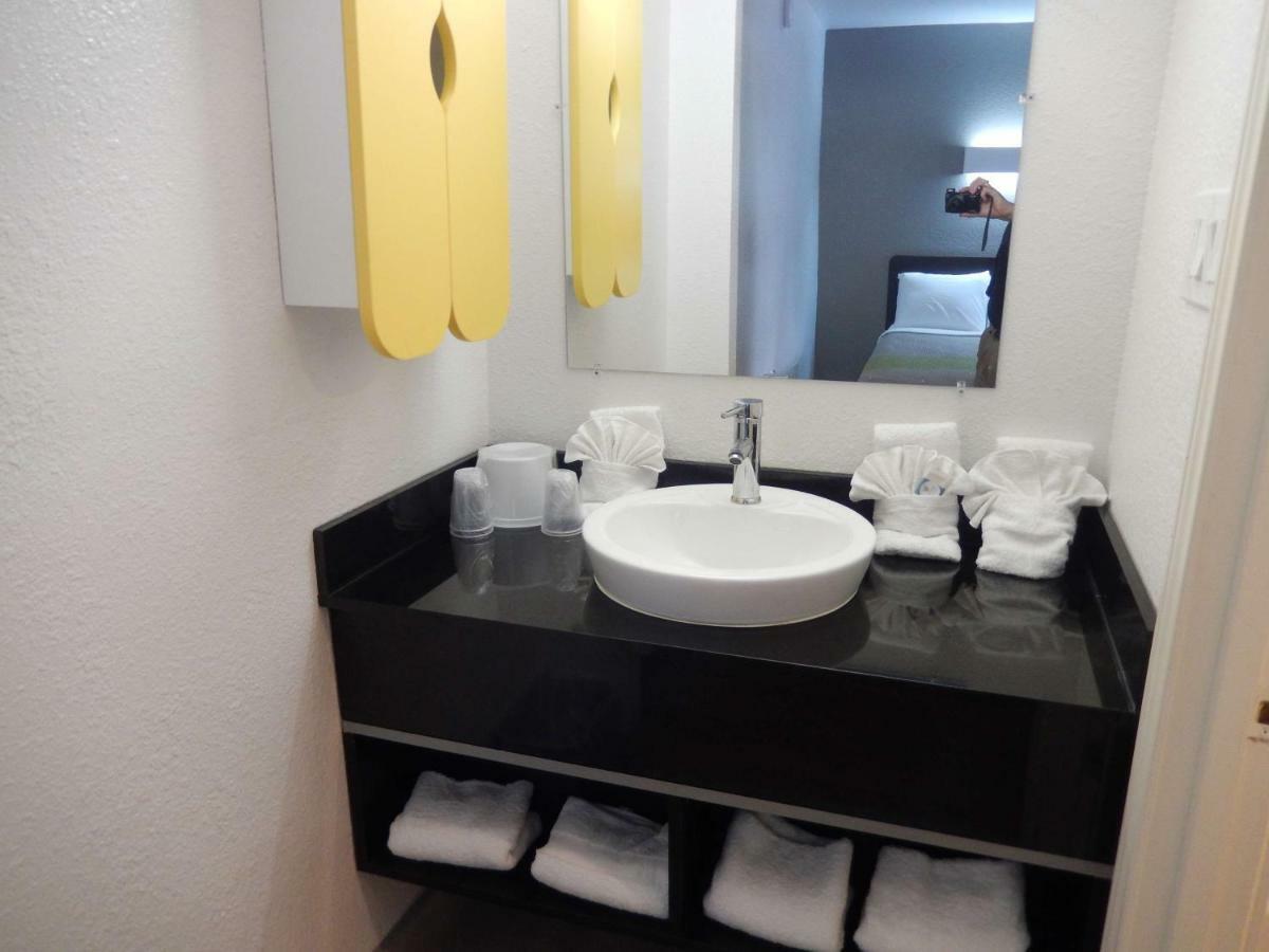 Studio 6-Houston, Tx - Intercontinental Airport South Екстериор снимка