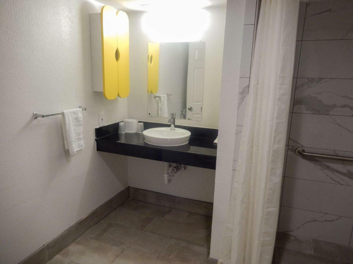 Studio 6-Houston, Tx - Intercontinental Airport South Екстериор снимка