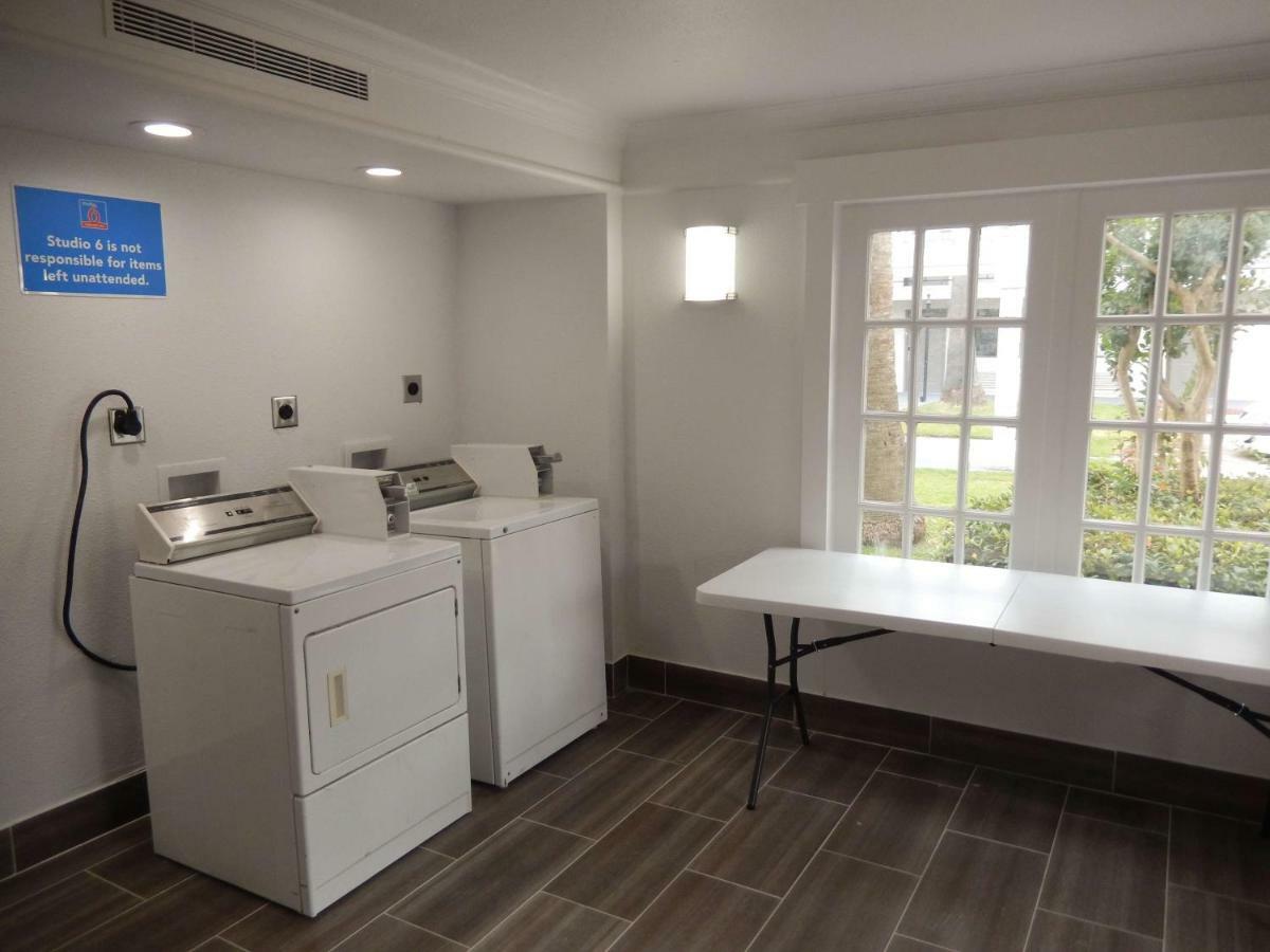 Studio 6-Houston, Tx - Intercontinental Airport South Екстериор снимка